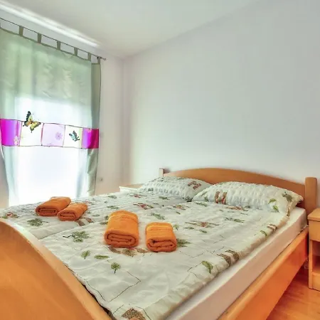 Castelvenere Villa *